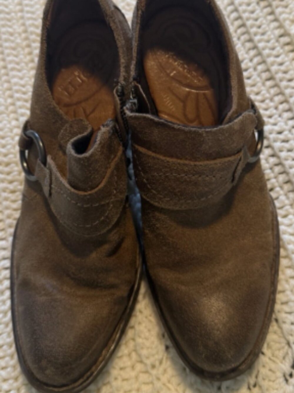 Born Ladies Short Boots Brown Weathered Look Leather Size 6